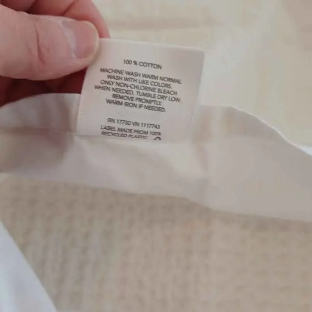 2 Threshold white waffle weave king sz pillowcases classic cottagecore bedding